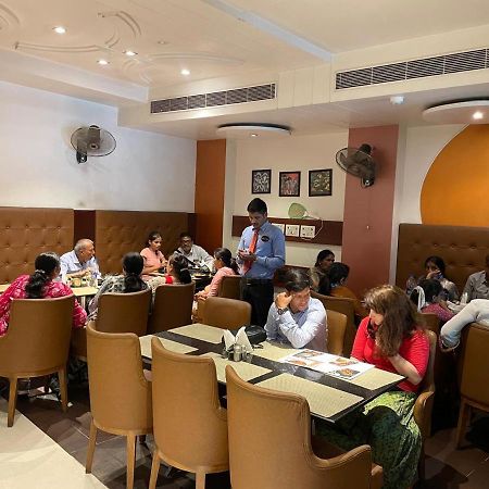 Hotel Aero Star Near Delhi Airport New Delhi Bagian luar foto