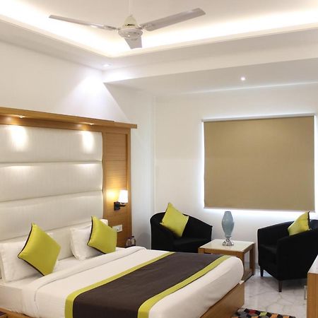 Hotel Aero Star Near Delhi Airport New Delhi Bagian luar foto