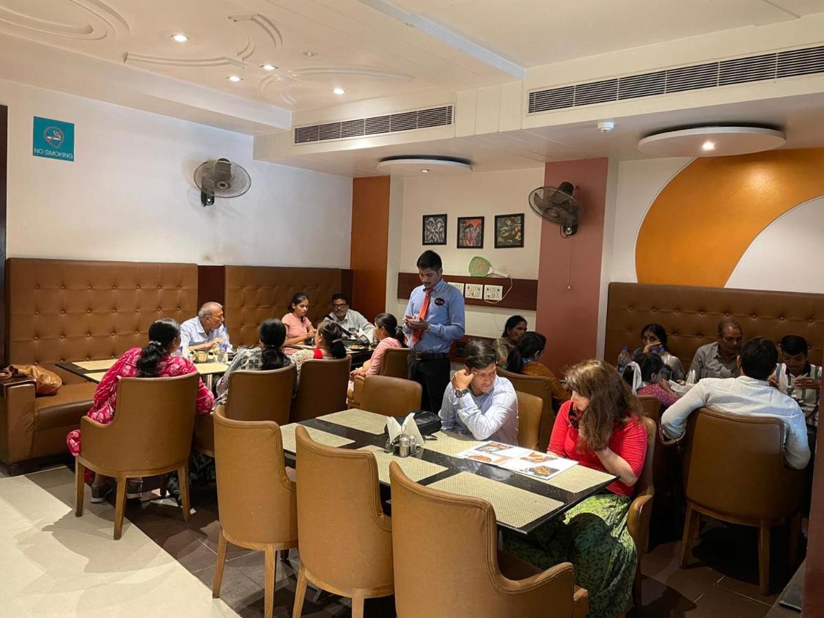 Hotel Aero Star Near Delhi Airport New Delhi Bagian luar foto
