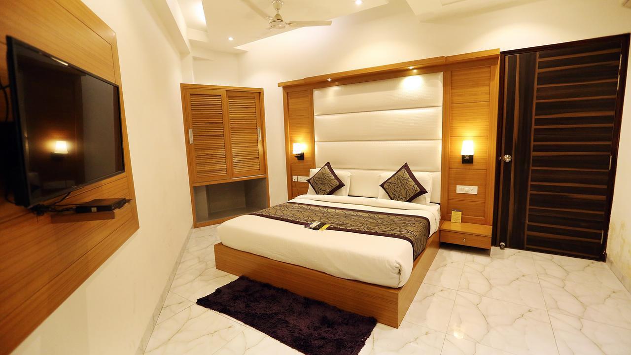 Hotel Aero Star Near Delhi Airport New Delhi Bagian luar foto