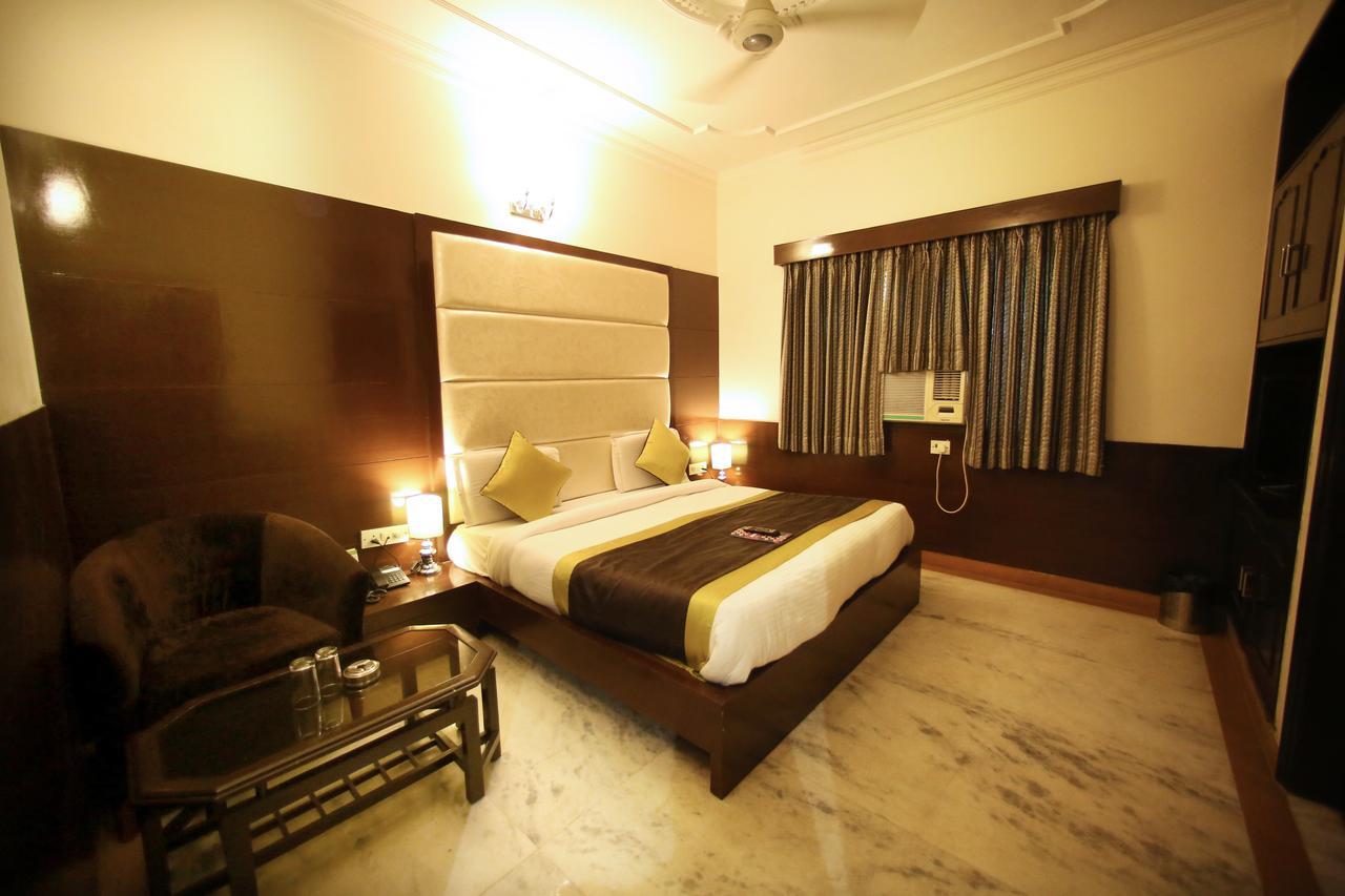 Hotel Aero Star Near Delhi Airport New Delhi Bagian luar foto