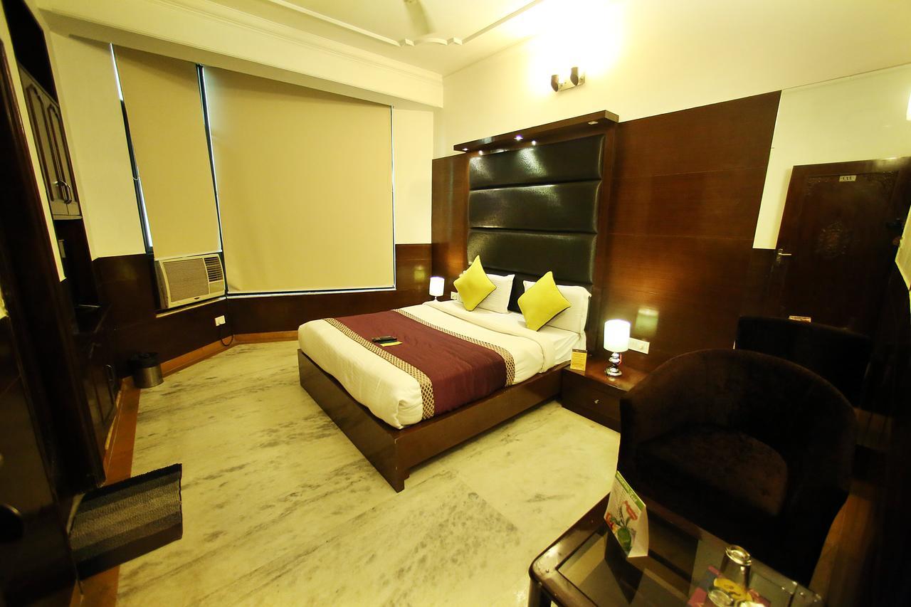 Hotel Aero Star Near Delhi Airport New Delhi Bagian luar foto