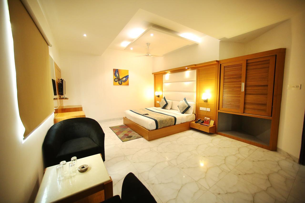 Hotel Aero Star Near Delhi Airport New Delhi Bagian luar foto