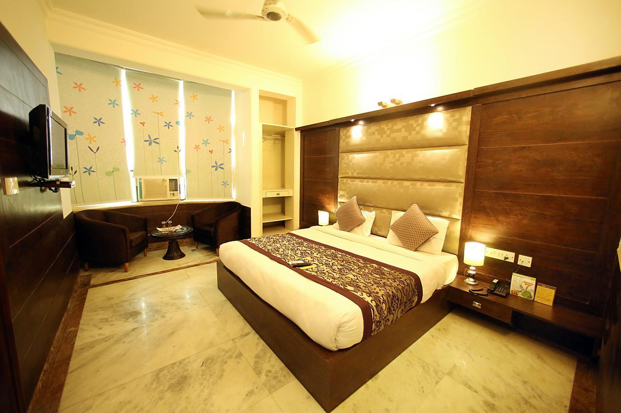 Hotel Aero Star Near Delhi Airport New Delhi Bagian luar foto