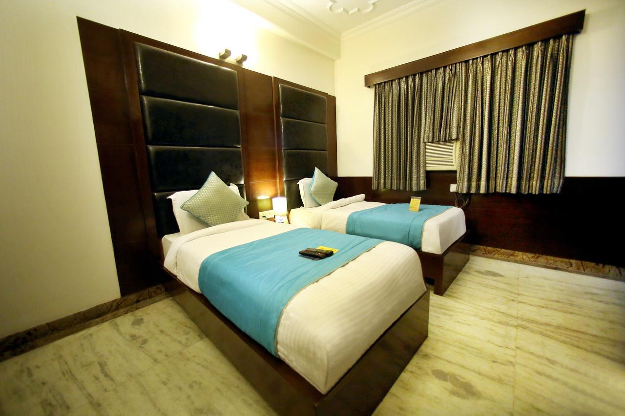 Hotel Aero Star Near Delhi Airport New Delhi Bagian luar foto