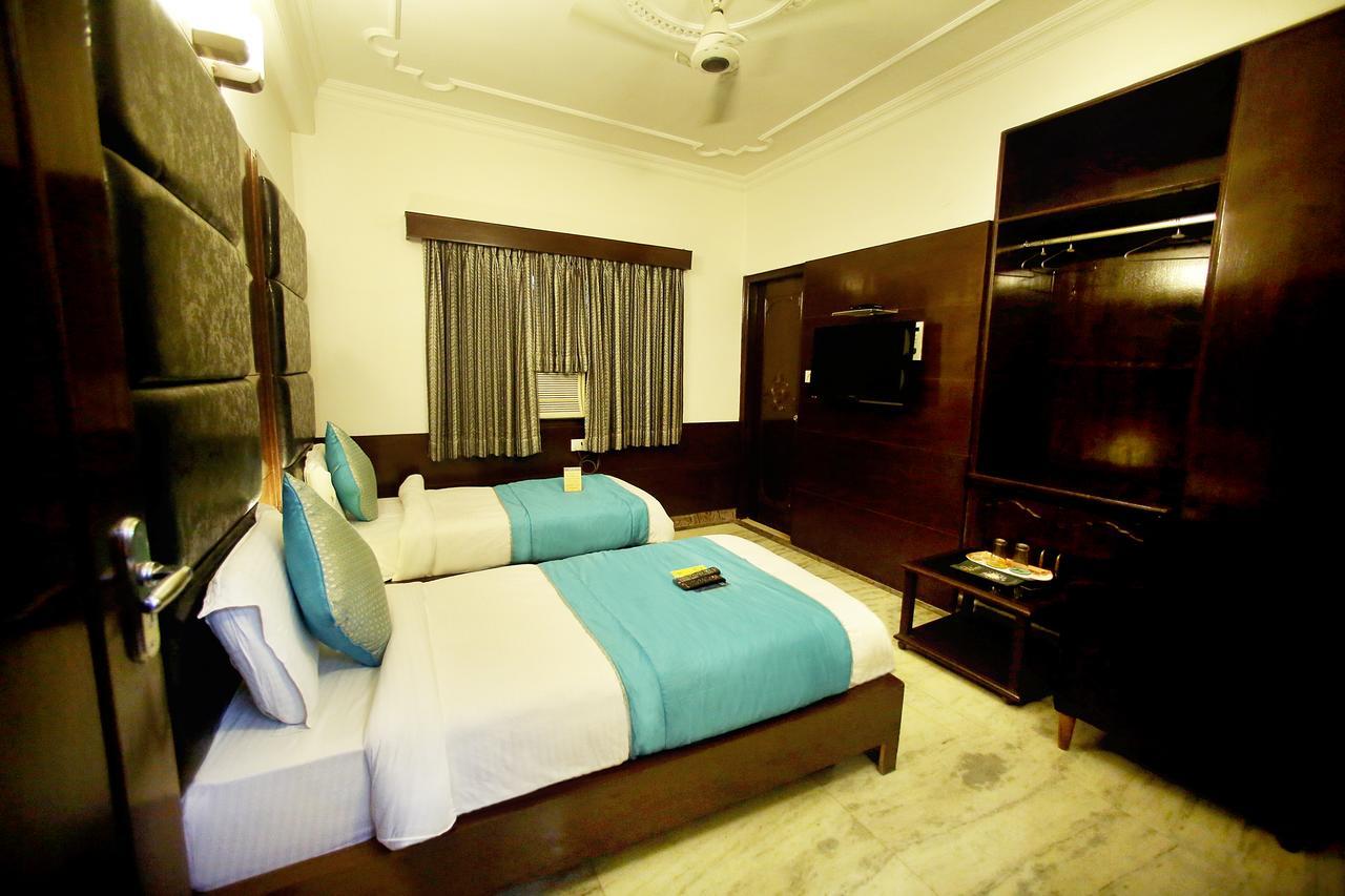 Hotel Aero Star Near Delhi Airport New Delhi Bagian luar foto