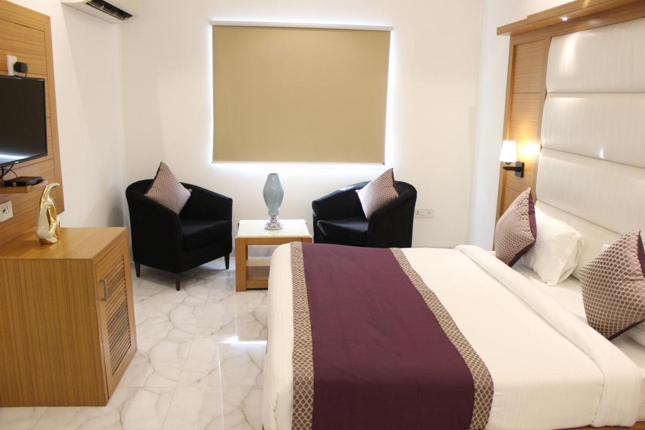 Hotel Aero Star Near Delhi Airport New Delhi Bagian luar foto