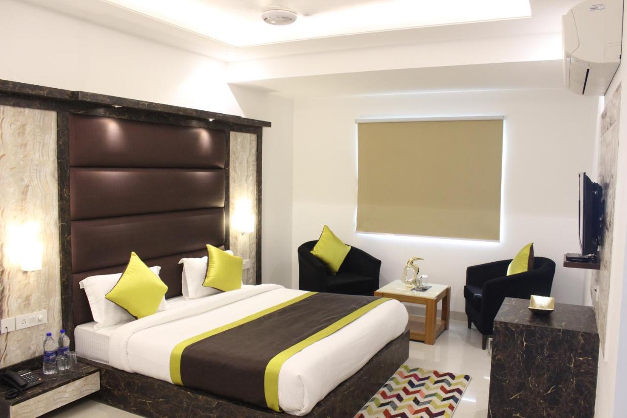 Hotel Aero Star Near Delhi Airport New Delhi Bagian luar foto