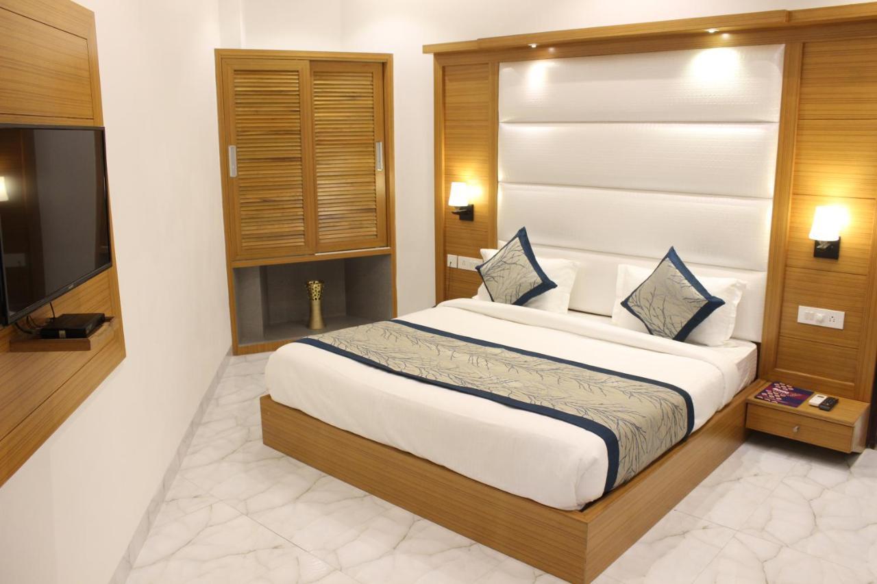 Hotel Aero Star Near Delhi Airport New Delhi Bagian luar foto