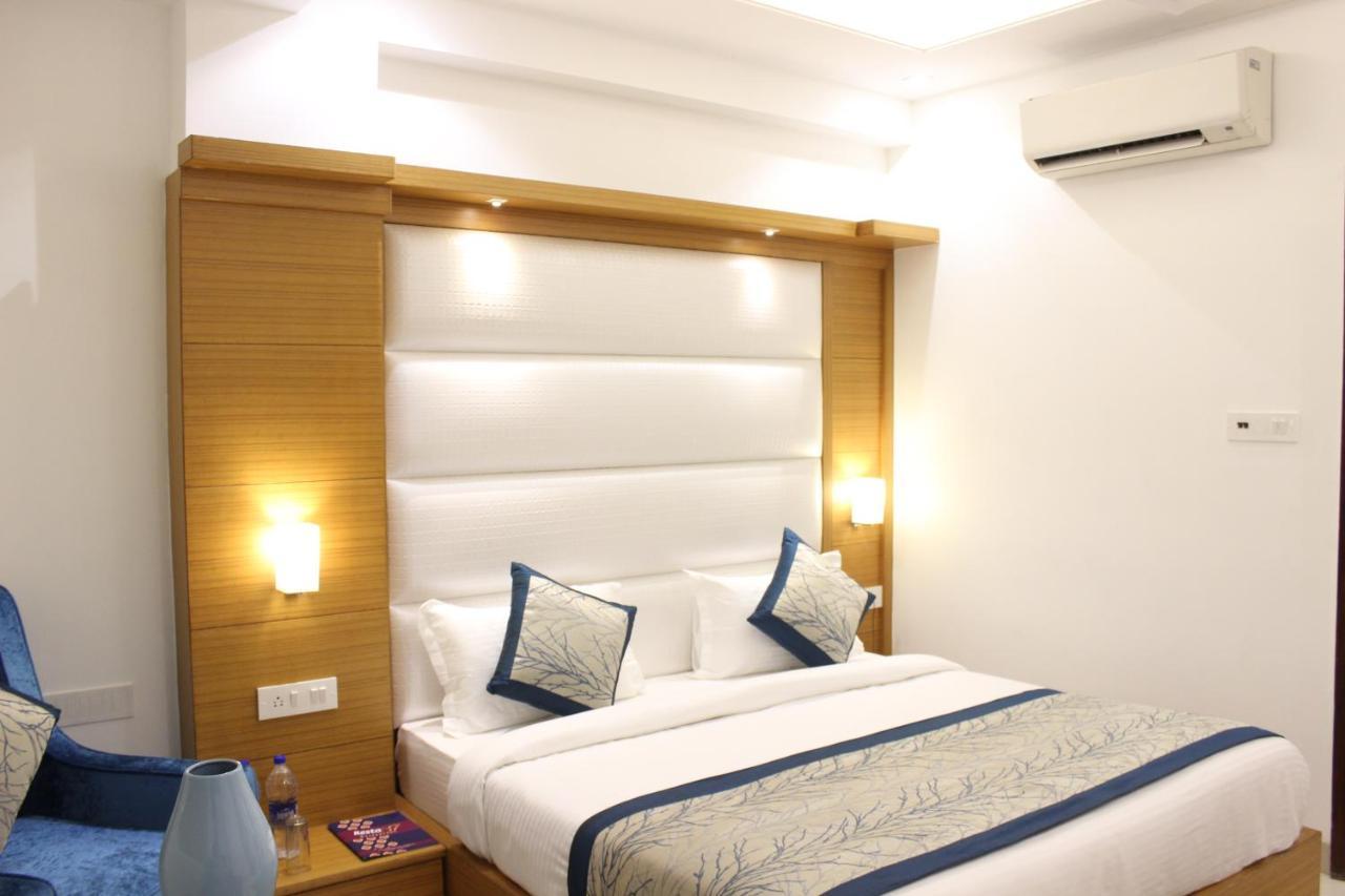 Hotel Aero Star Near Delhi Airport New Delhi Bagian luar foto