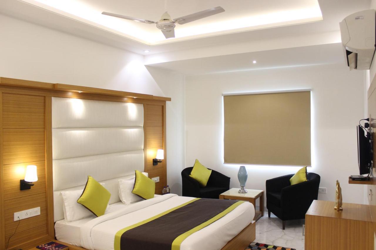 Hotel Aero Star Near Delhi Airport New Delhi Bagian luar foto