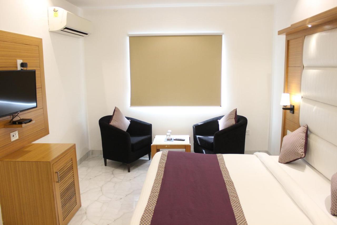Hotel Aero Star Near Delhi Airport New Delhi Bagian luar foto