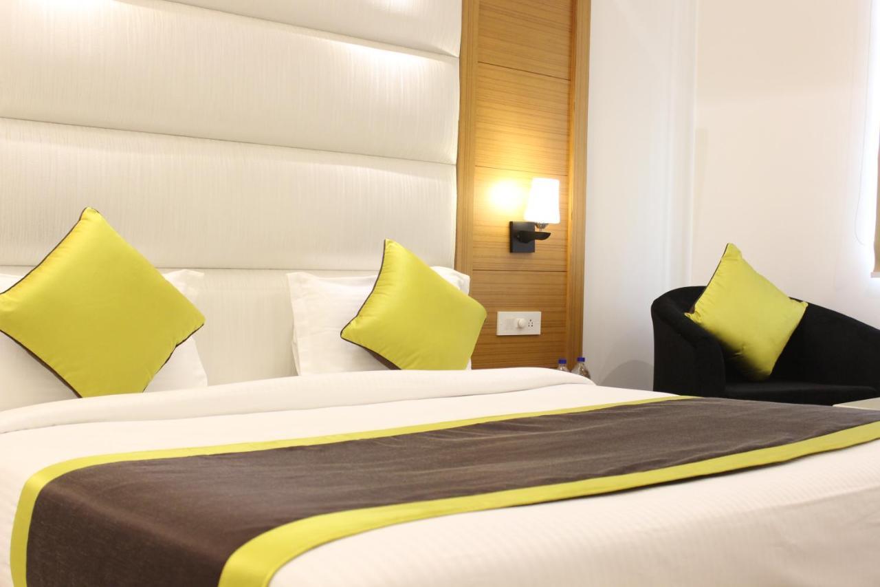 Hotel Aero Star Near Delhi Airport New Delhi Bagian luar foto